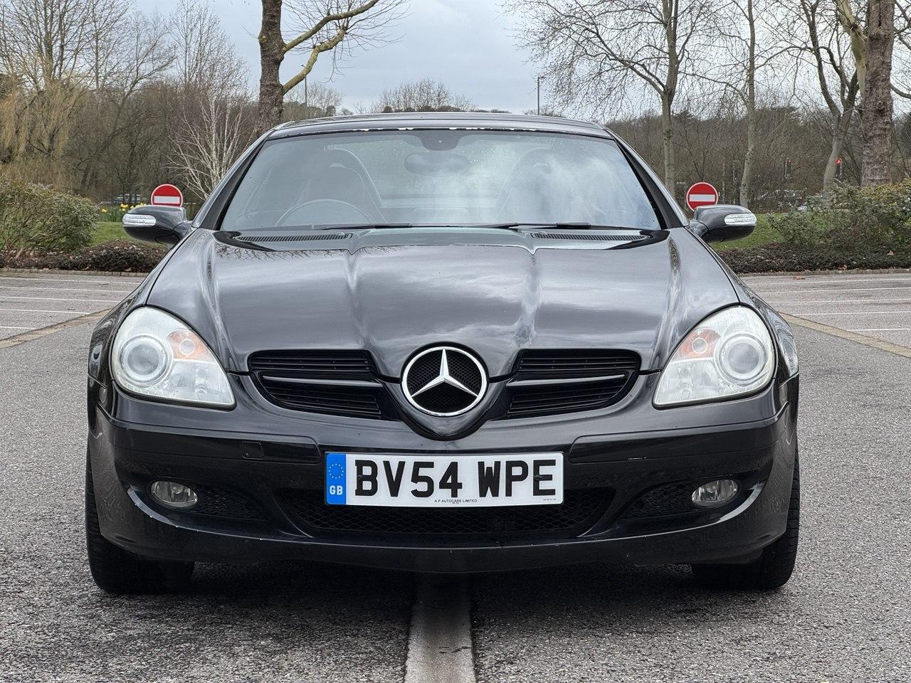 Mercedes-Benz SLK 3.5 SLK350 Convertible 2dr Petrol Manual (255 g/km, 272 bhp)
