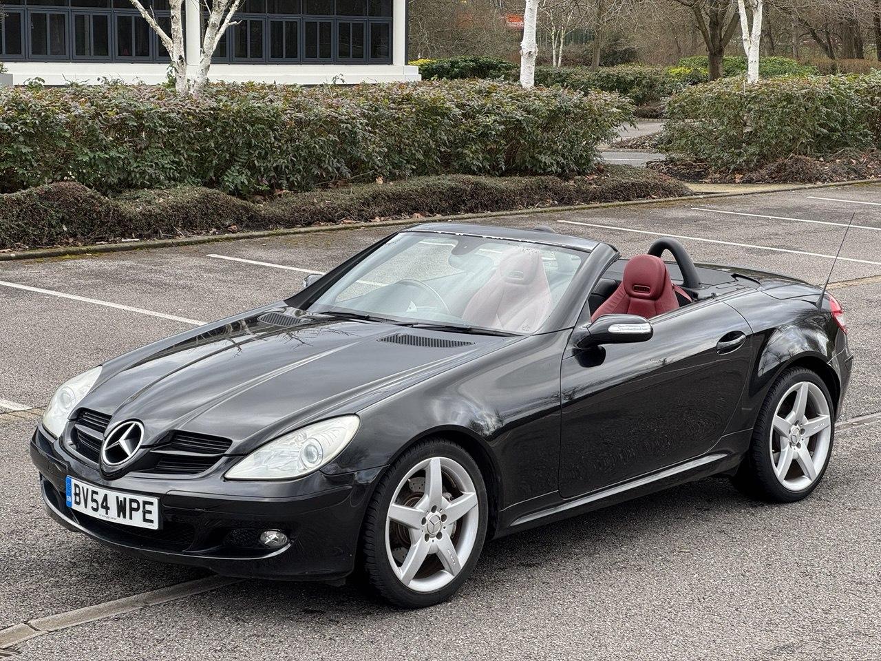 Mercedes-Benz SLK 3.5 SLK350 Convertible 2dr Petrol Manual (255 g/km, 272 bhp)