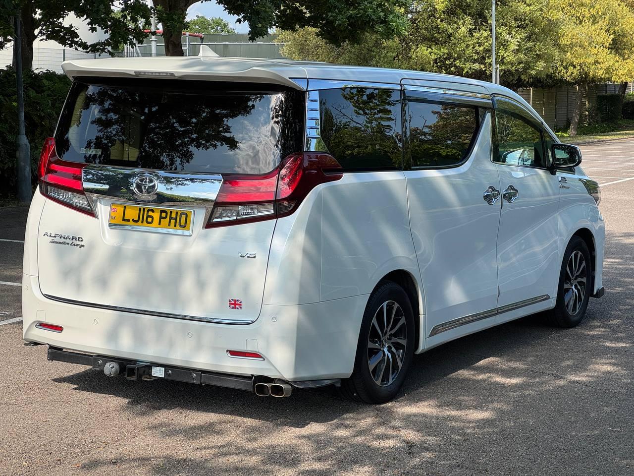 Toyota Alphard Toyota Alphard Executive Lounge Edition