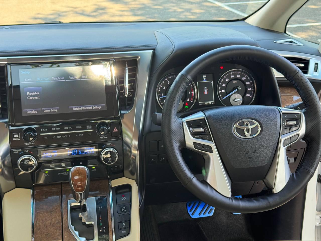 Toyota Alphard Toyota Alphard Executive Lounge Edition