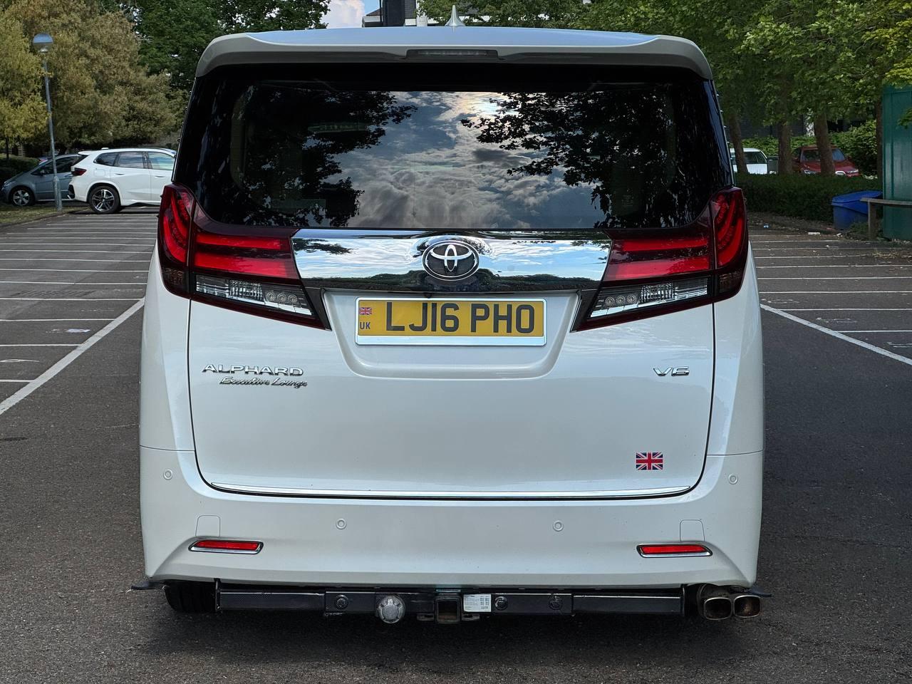 Toyota Alphard Toyota Alphard Executive Lounge Edition