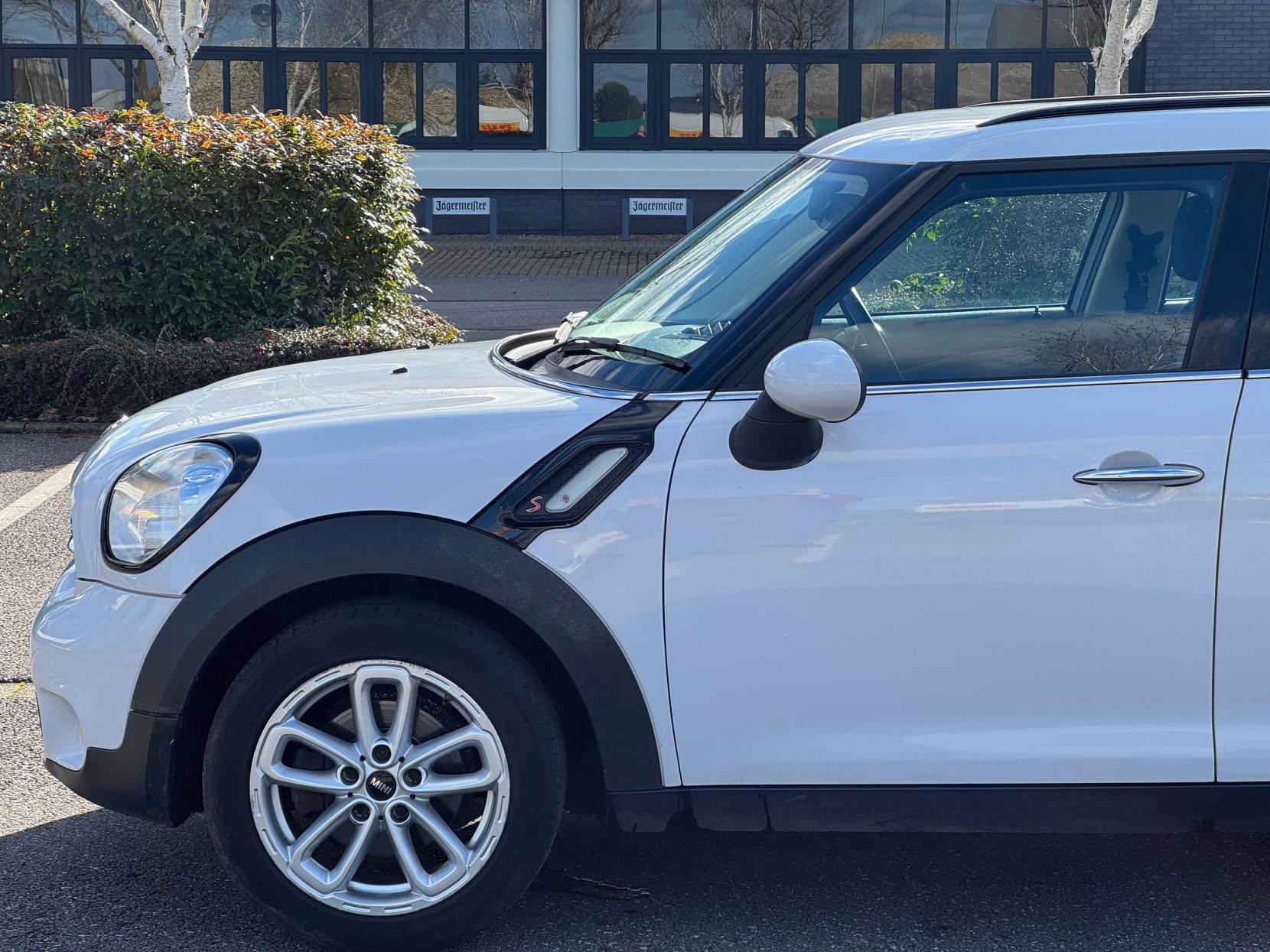 MINI Countryman 2.0 Cooper SD SUV 5dr Diesel Auto Euro 5 (143 ps)