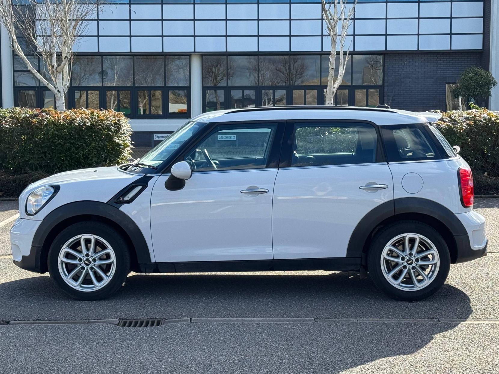 MINI Countryman 2.0 Cooper SD SUV 5dr Diesel Auto Euro 5 (143 ps)