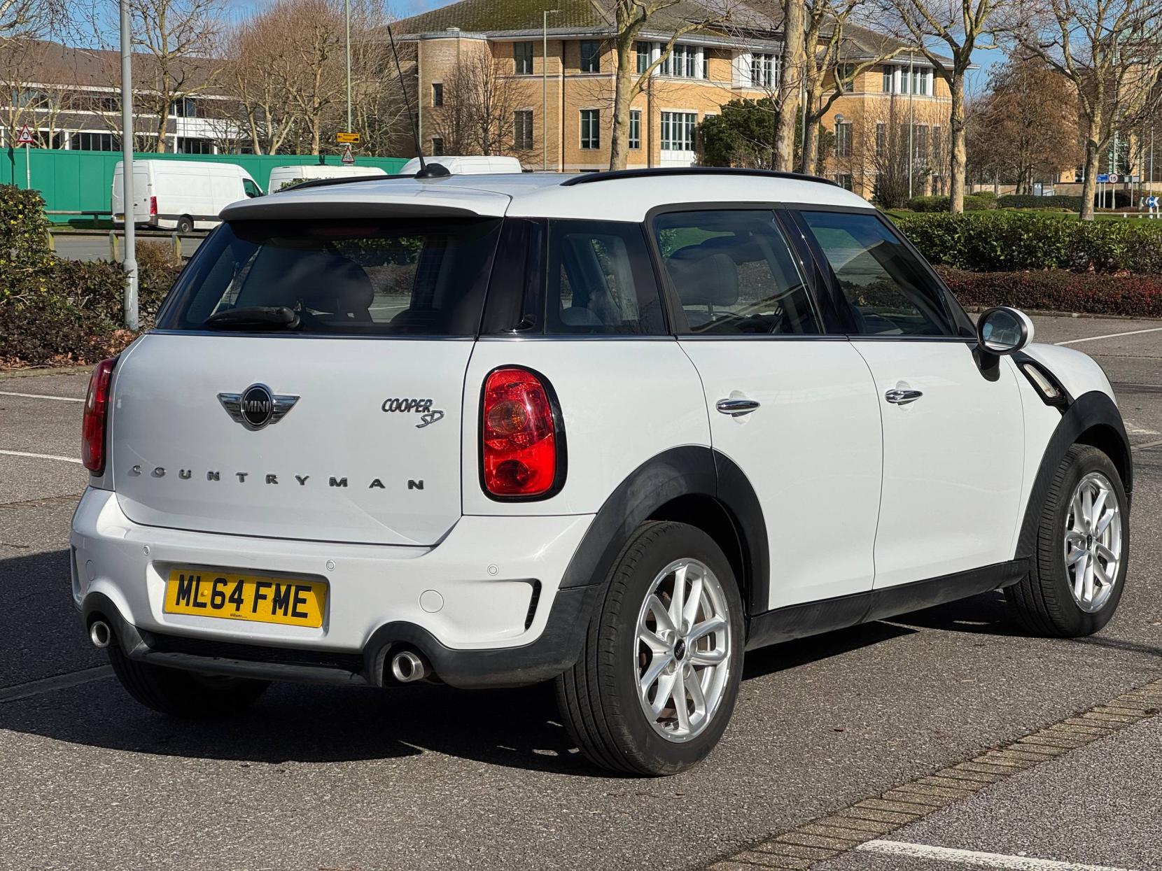 MINI Countryman 2.0 Cooper SD SUV 5dr Diesel Auto Euro 5 (143 ps)