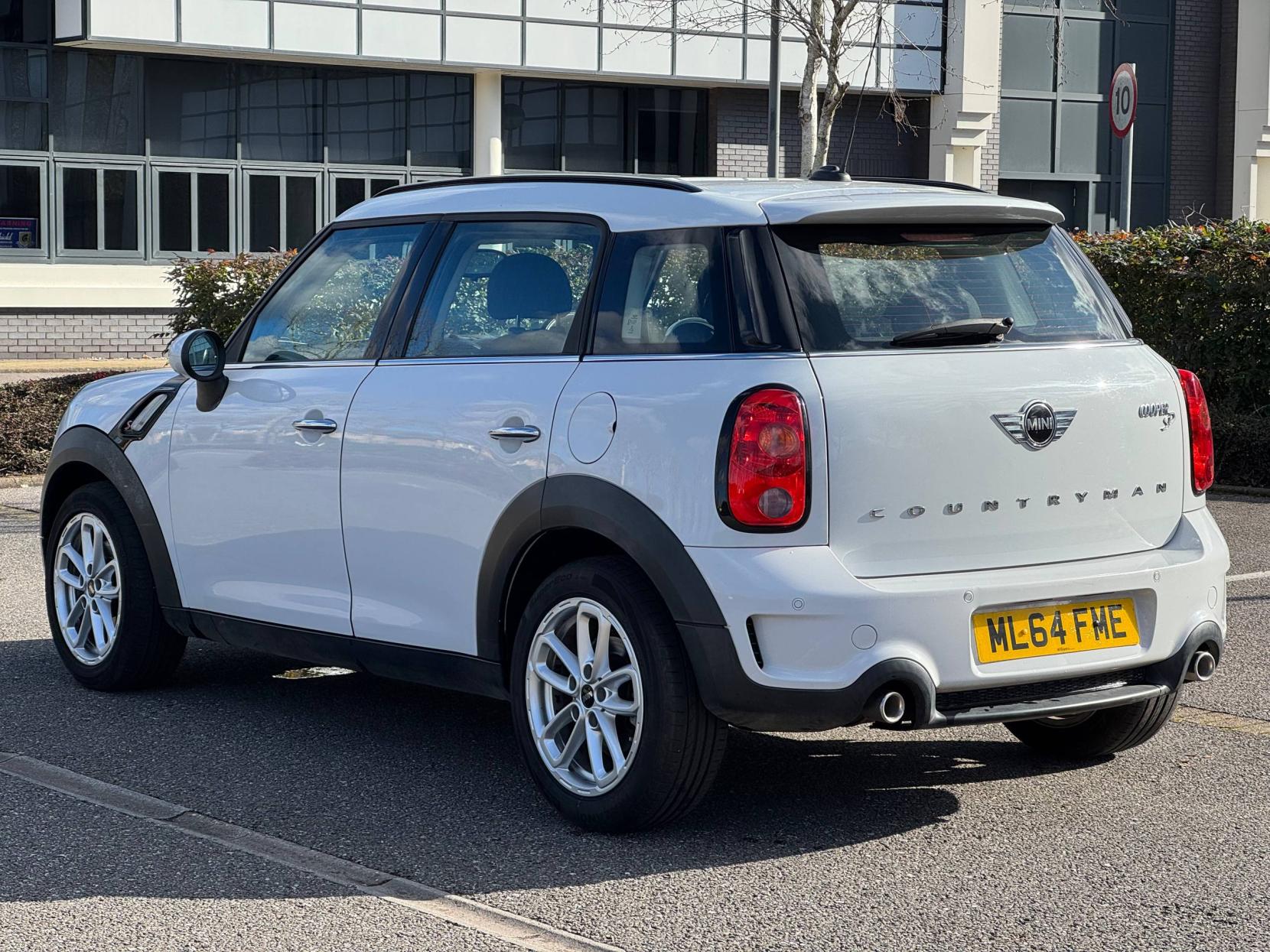 MINI Countryman 2.0 Cooper SD SUV 5dr Diesel Auto Euro 5 (143 ps)