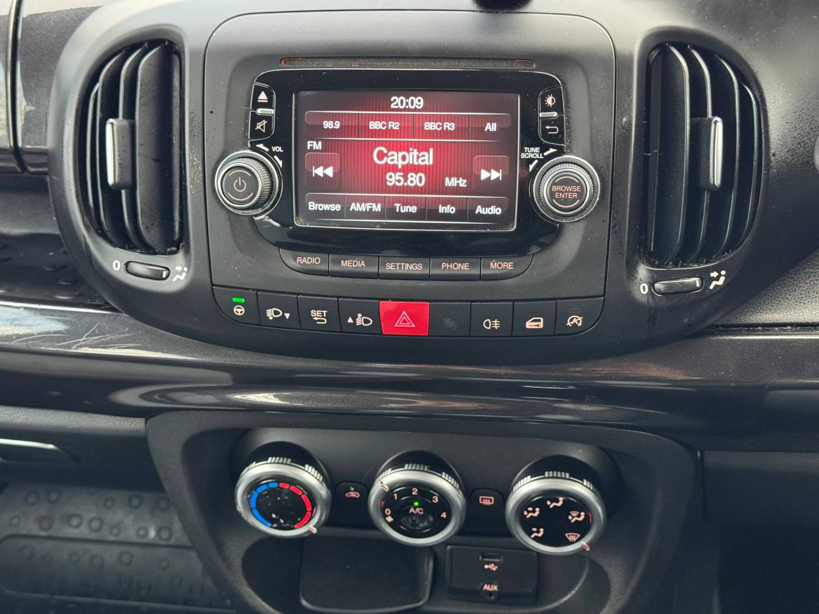 Fiat 500L 1.3 MultiJet Pop Star MPW 5dr Diesel Dualogic Euro 5 (s/s) (85 bhp)