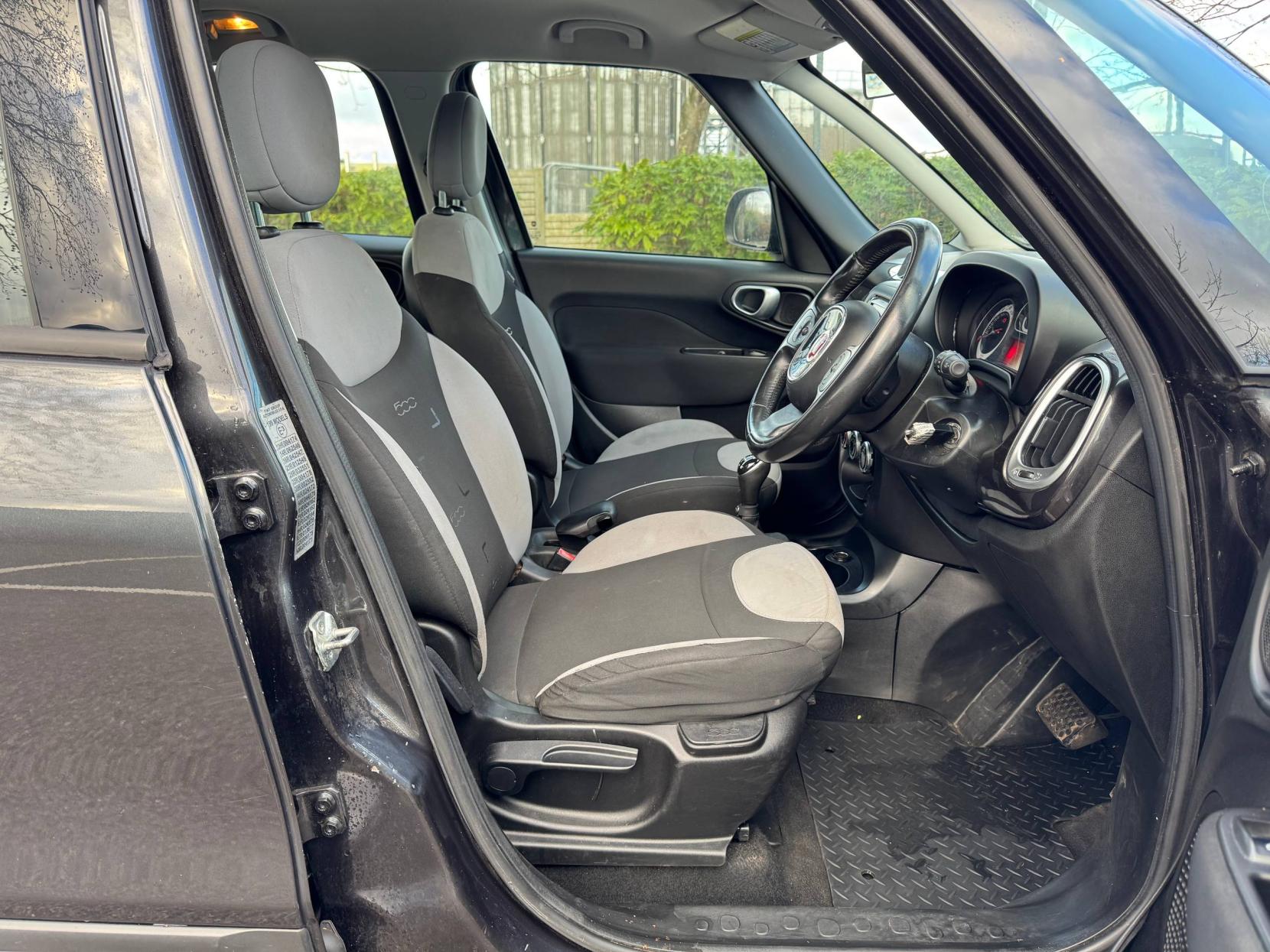 Fiat 500L 1.3 MultiJet Pop Star MPW 5dr Diesel Dualogic Euro 5 (s/s) (85 bhp)