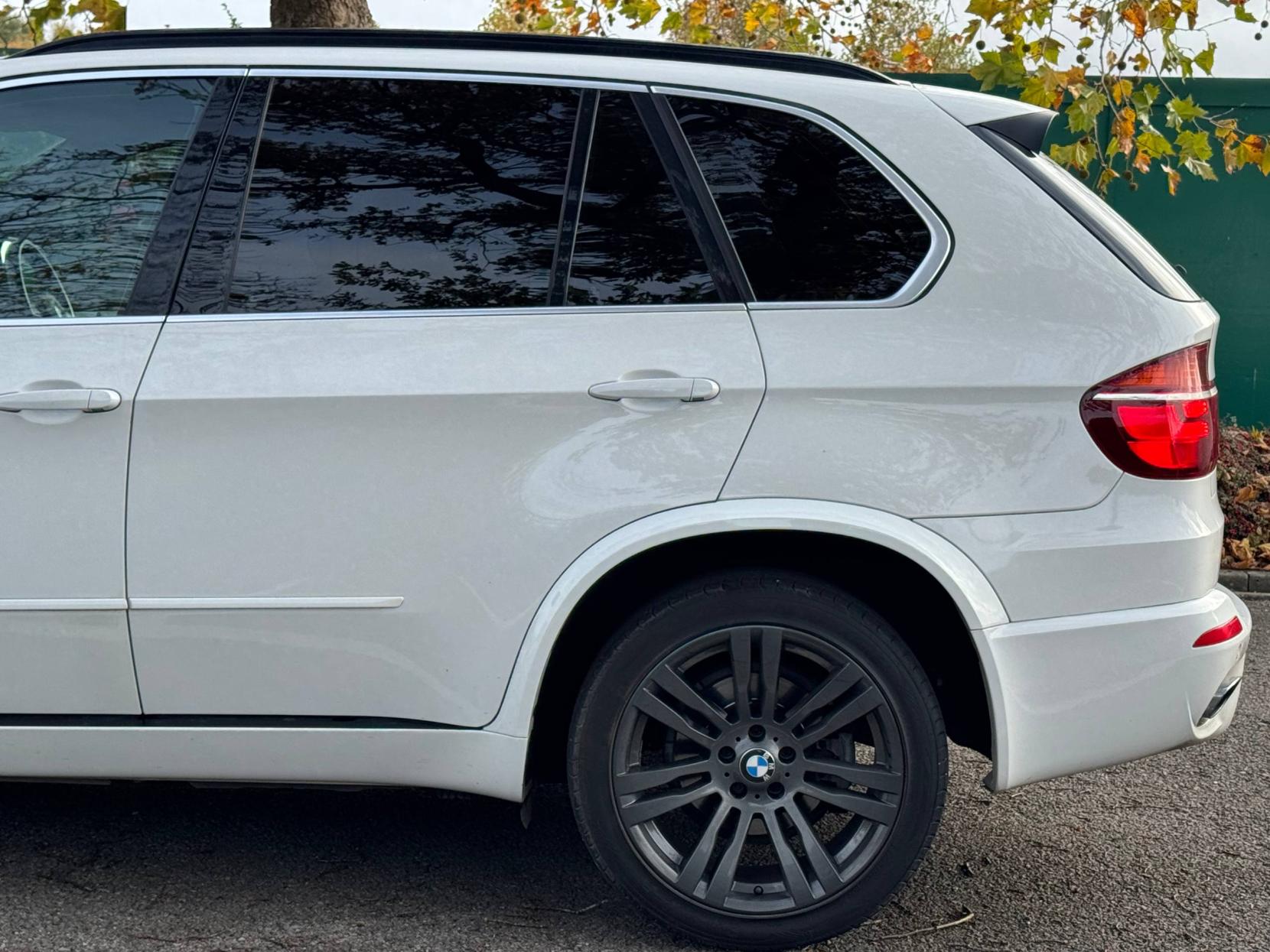 BMW X5 3.0 40d M Sport SUV 5dr Diesel Steptronic xDrive Euro 5 (306 ps)