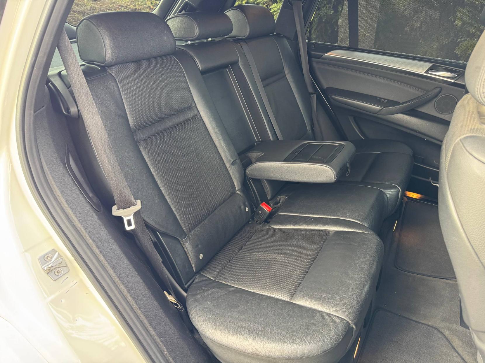 BMW X5 3.0 40d M Sport SUV 5dr Diesel Steptronic xDrive Euro 5 (306 ps)