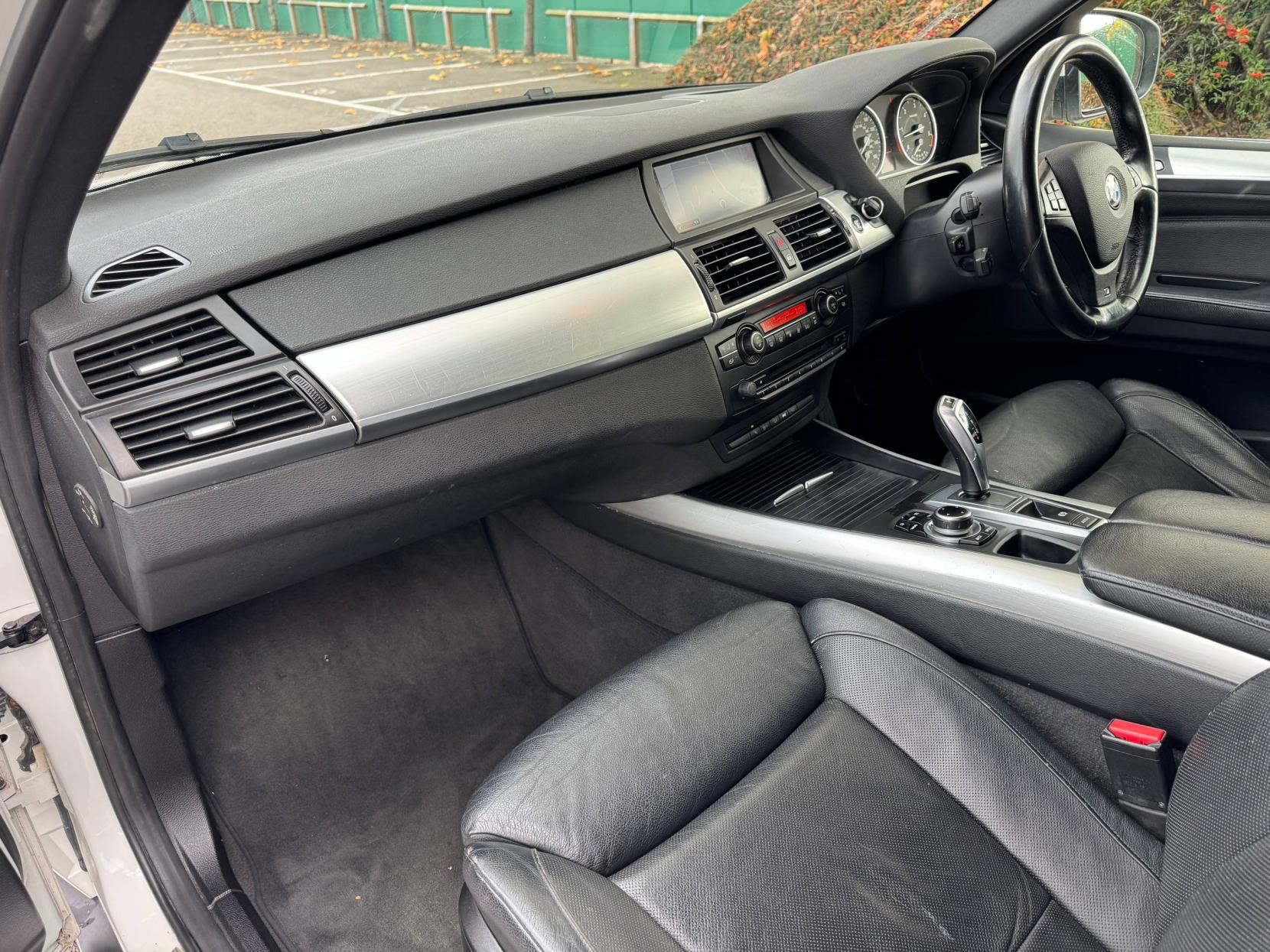 BMW X5 3.0 40d M Sport SUV 5dr Diesel Steptronic xDrive Euro 5 (306 ps)