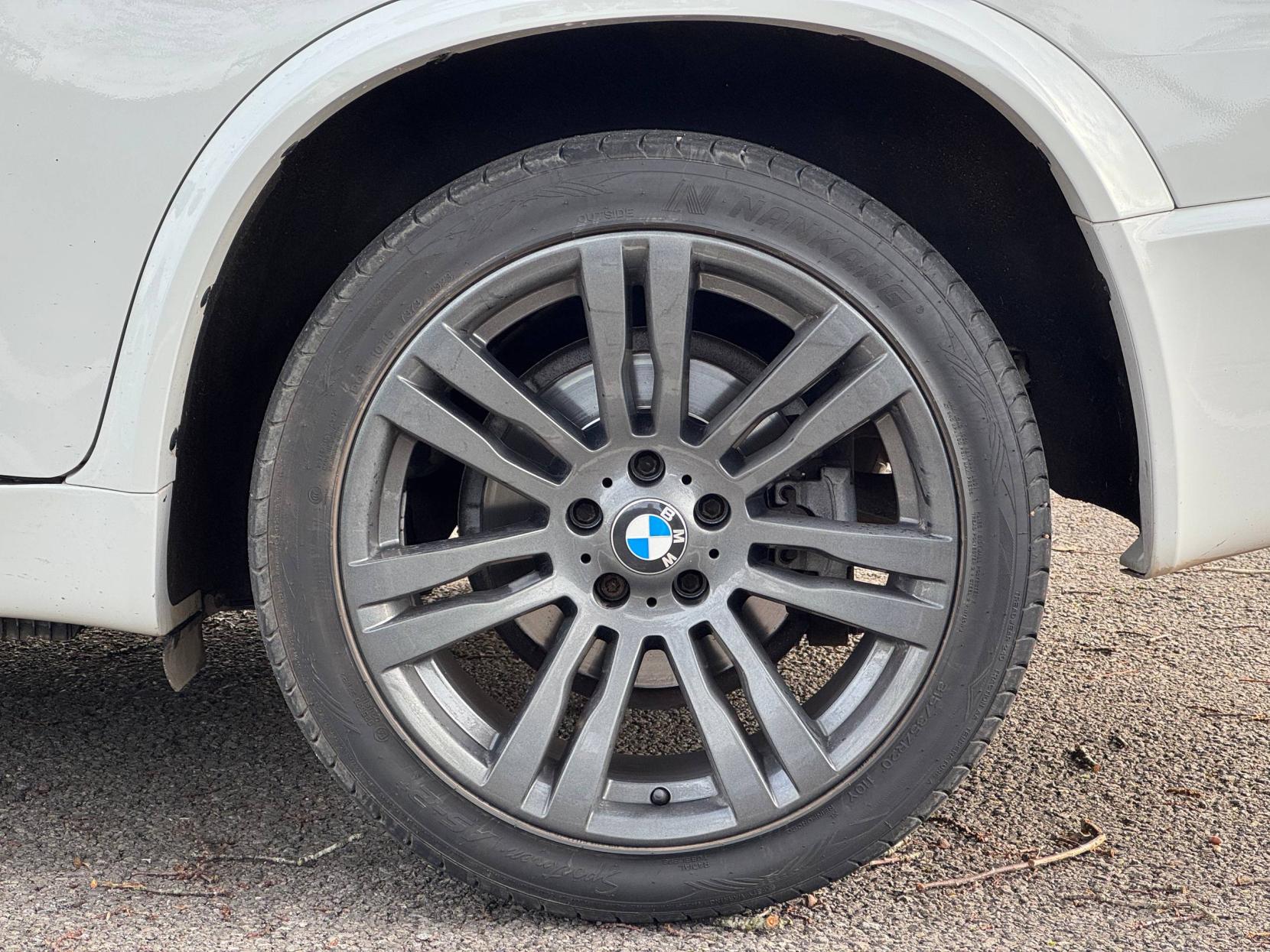 BMW X5 3.0 40d M Sport SUV 5dr Diesel Steptronic xDrive Euro 5 (306 ps)