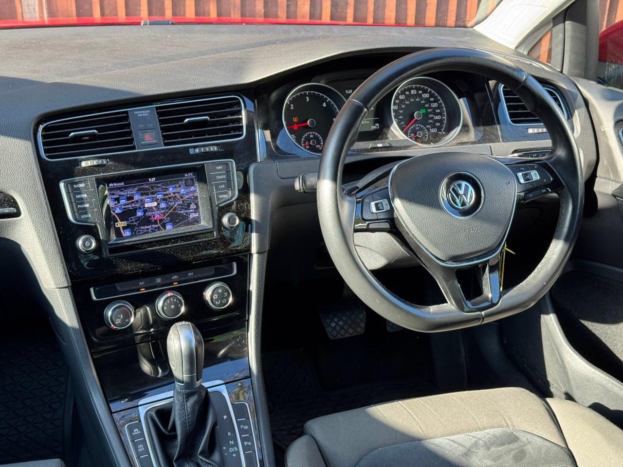 Volkswagen Golf 2.0 TDI BlueMotion Tech GT Hatchback 5dr Diesel DSG Euro 5 (s/s) (150 ps)