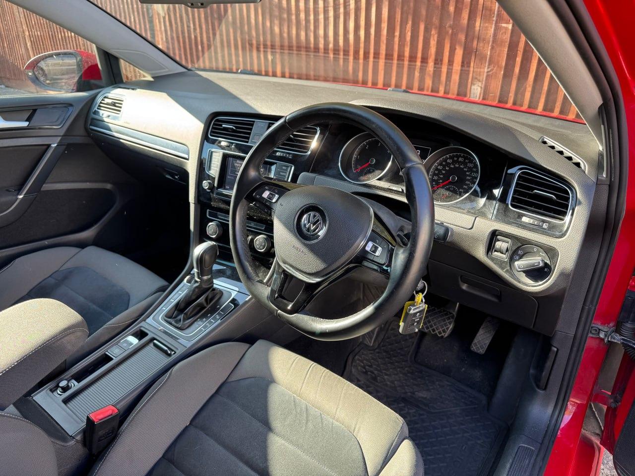 Volkswagen Golf 2.0 TDI BlueMotion Tech GT Hatchback 5dr Diesel DSG Euro 5 (s/s) (150 ps)