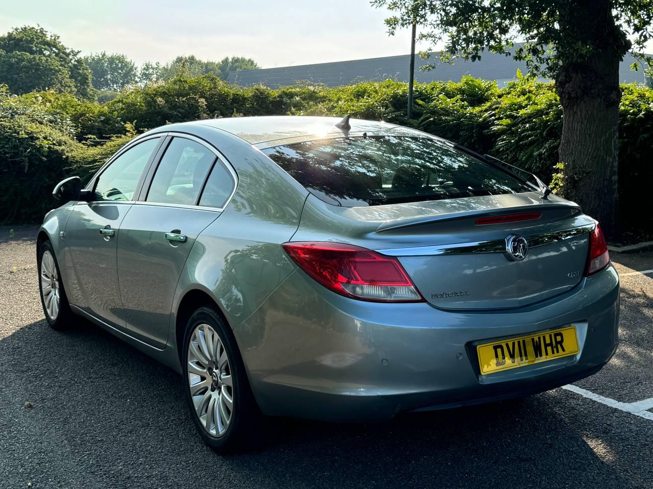 Vauxhall Insignia 2.0 CDTi Elite Nav Hatchback 5dr Diesel Auto Euro 5 (160 ps)