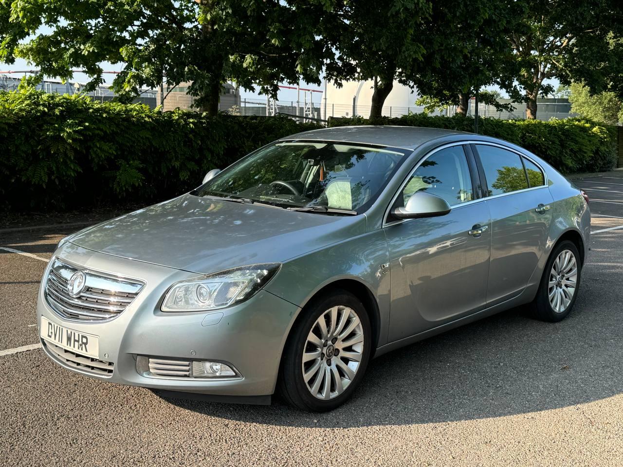 Vauxhall Insignia 2.0 CDTi Elite Nav Hatchback 5dr Diesel Auto Euro 5 (160 ps)
