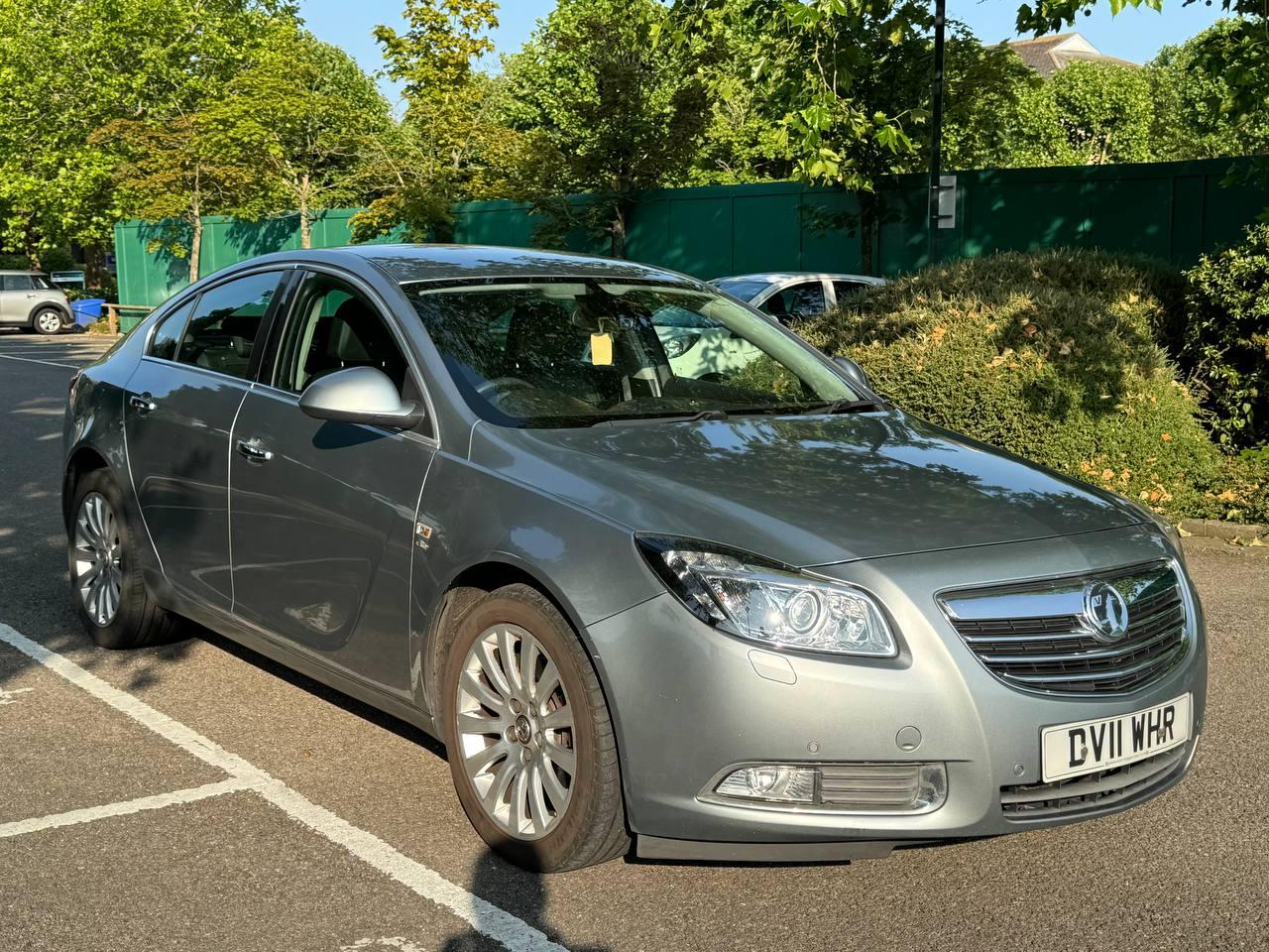 Vauxhall Insignia 2.0 CDTi Elite Nav Hatchback 5dr Diesel Auto Euro 5 (160 ps)