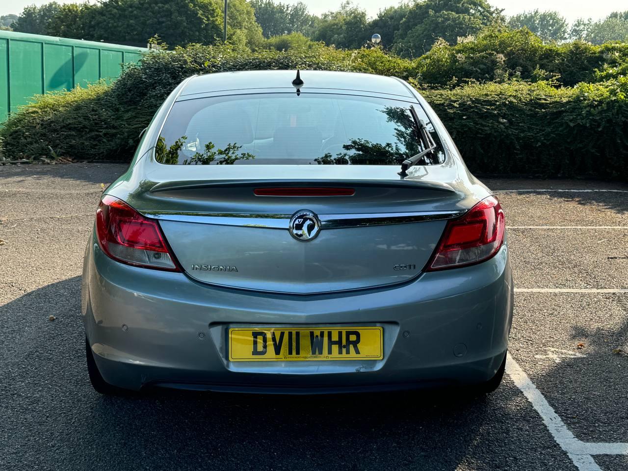 Vauxhall Insignia 2.0 CDTi Elite Nav Hatchback 5dr Diesel Auto Euro 5 (160 ps)
