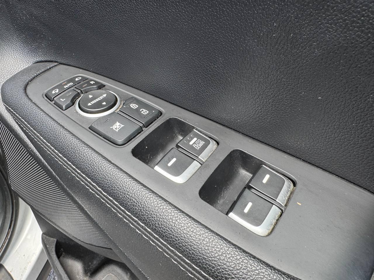 Kia Sorento 2.2 CRDi KX-1 SUV 5dr Diesel Manual AWD Euro 6 (s/s) (197 bhp)