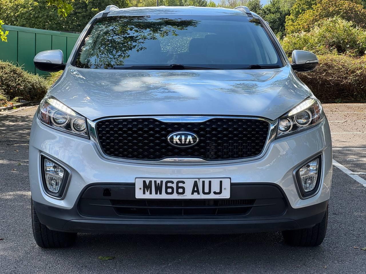 Kia Sorento 2.2 CRDi KX-1 SUV 5dr Diesel Manual AWD Euro 6 (s/s) (197 bhp)