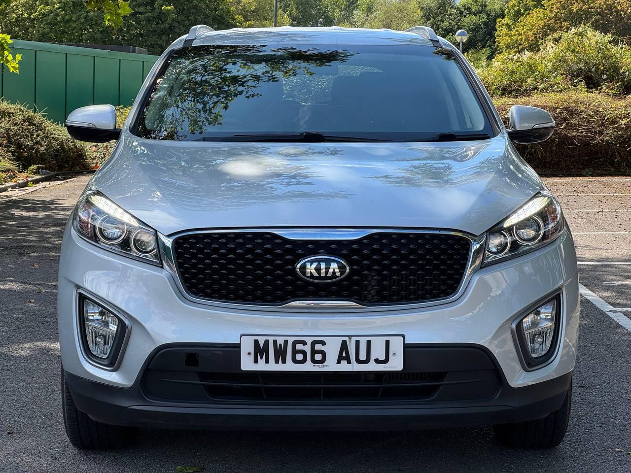 Kia Sorento 2.2 CRDi KX-1 SUV 5dr Diesel Manual AWD Euro 6 (s/s) (197 bhp)