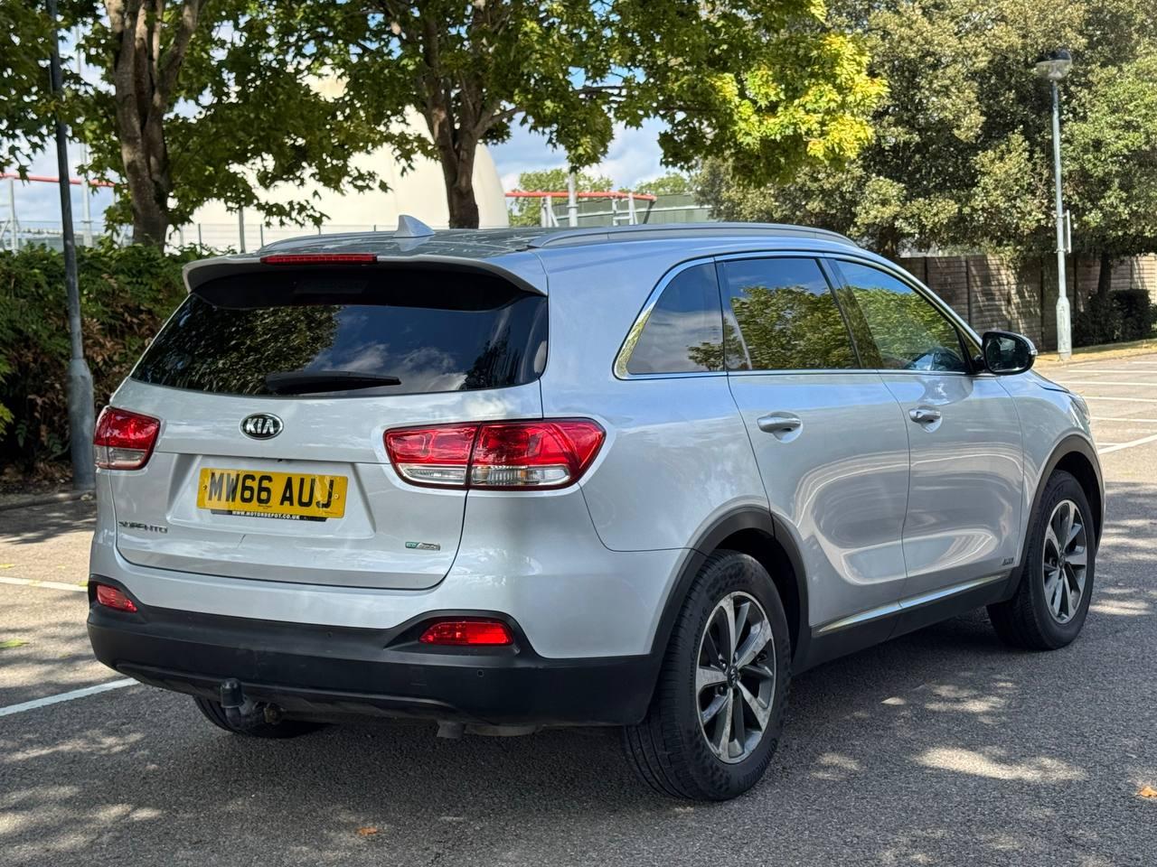 Kia Sorento 2.2 CRDi KX-1 SUV 5dr Diesel Manual AWD Euro 6 (s/s) (197 bhp)