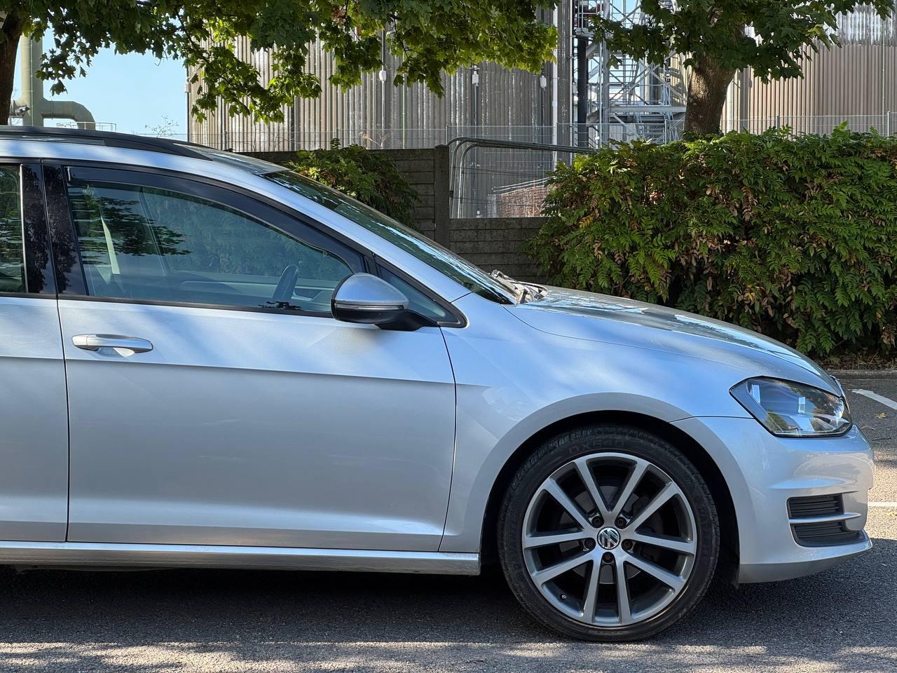 Volkswagen Golf 1.6 TDI BlueMotion Tech SE Estate 5dr Diesel DSG Euro 5 (s/s) (105 ps)