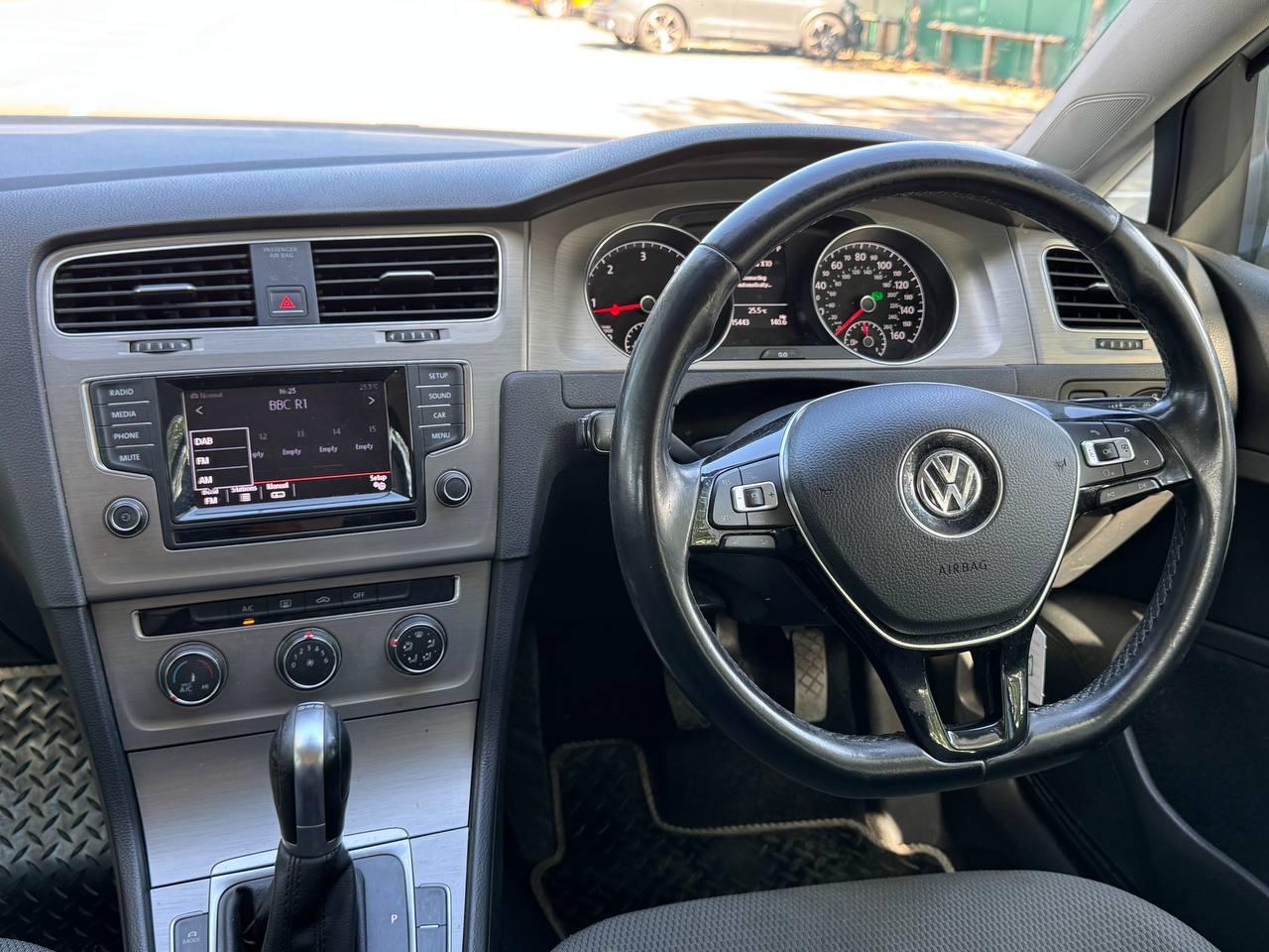 Volkswagen Golf 1.6 TDI BlueMotion Tech SE Estate 5dr Diesel DSG Euro 5 (s/s) (105 ps)