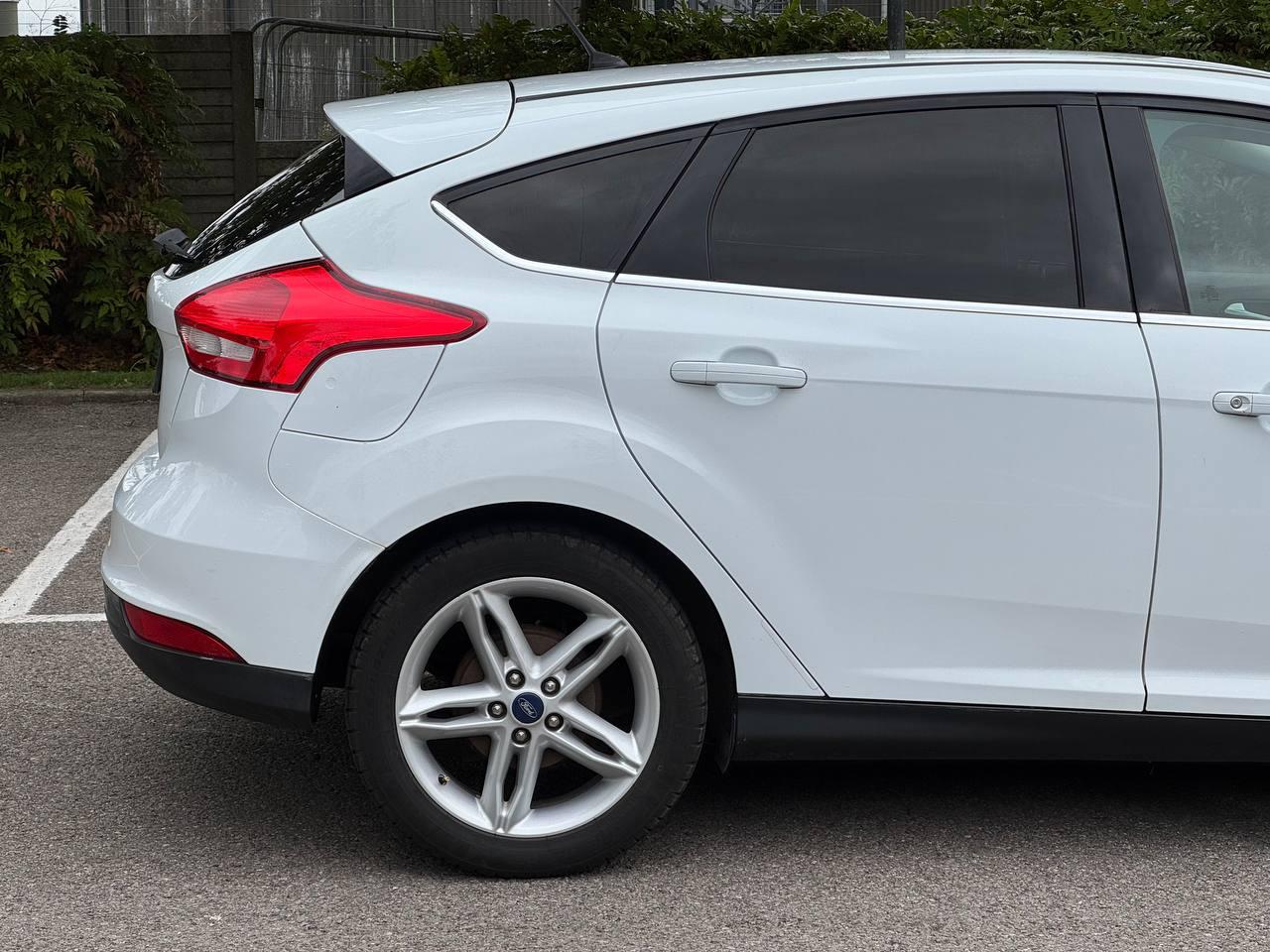 Ford Focus 1.5 TDCi Zetec Hatchback 5dr Diesel Manual Euro 6 (s/s) (120 ps)
