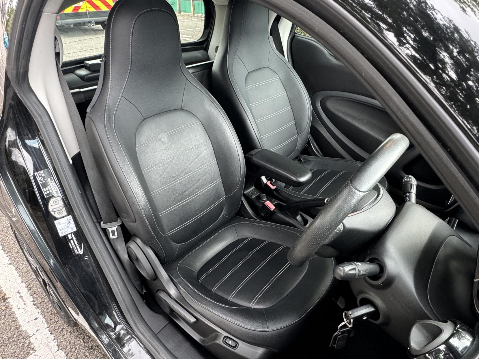 Smart fortwo 1.0 Prime Sport (Premium Plus) Coupe 2dr Petrol Manual Euro 6 (s/s) (71 ps)
