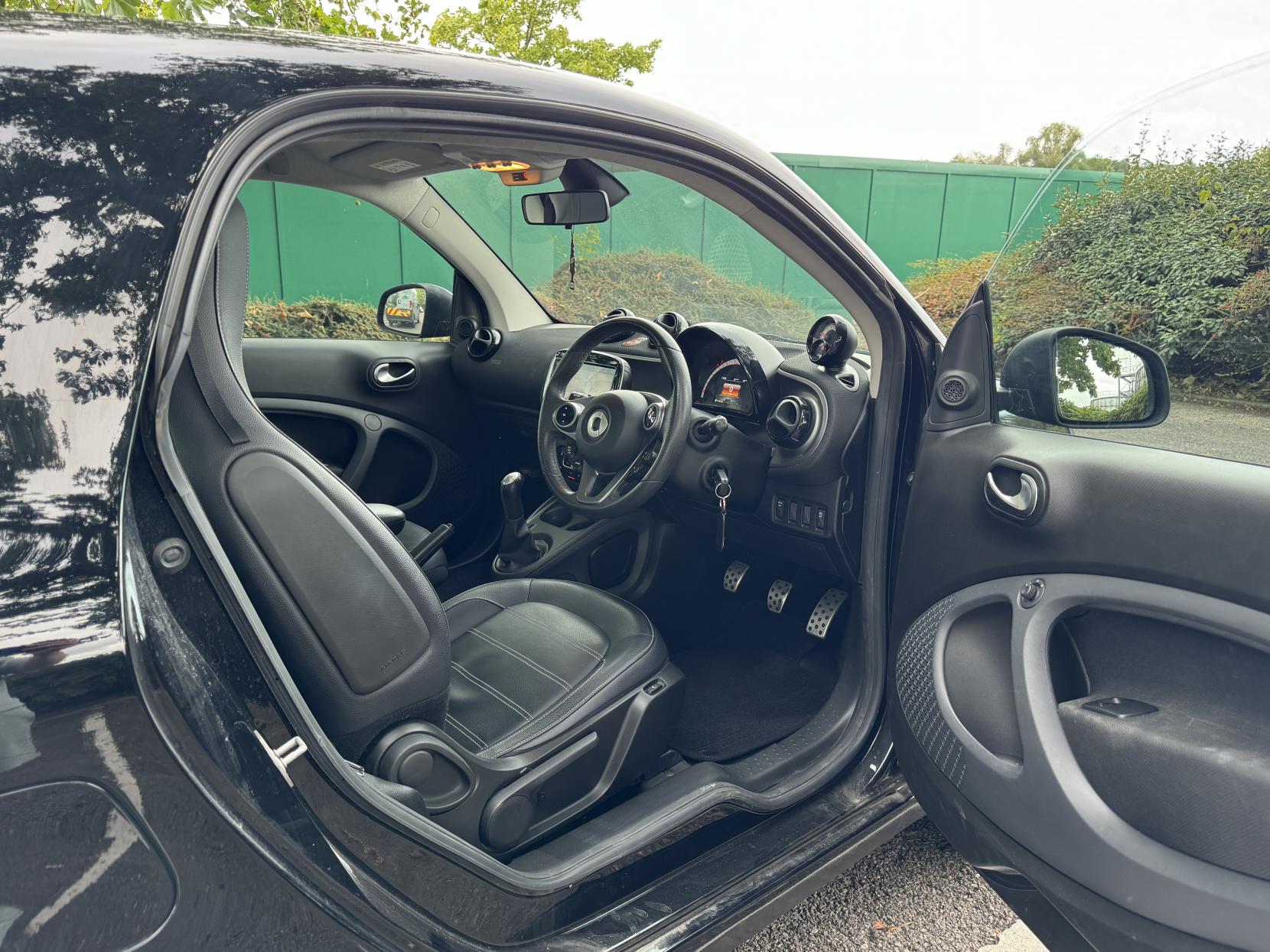 Smart fortwo 1.0 Prime Sport (Premium Plus) Coupe 2dr Petrol Manual Euro 6 (s/s) (71 ps)