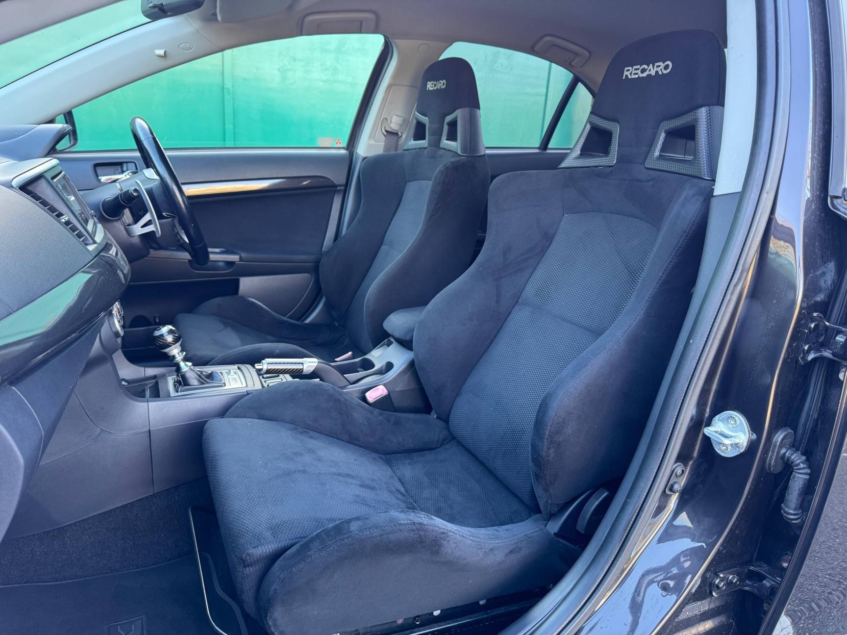 Mitsubishi Lancer 2.0T EVO X GSR FQ-300 Saloon 4dr Petrol SST 4WD Euro 4 (290 ps)