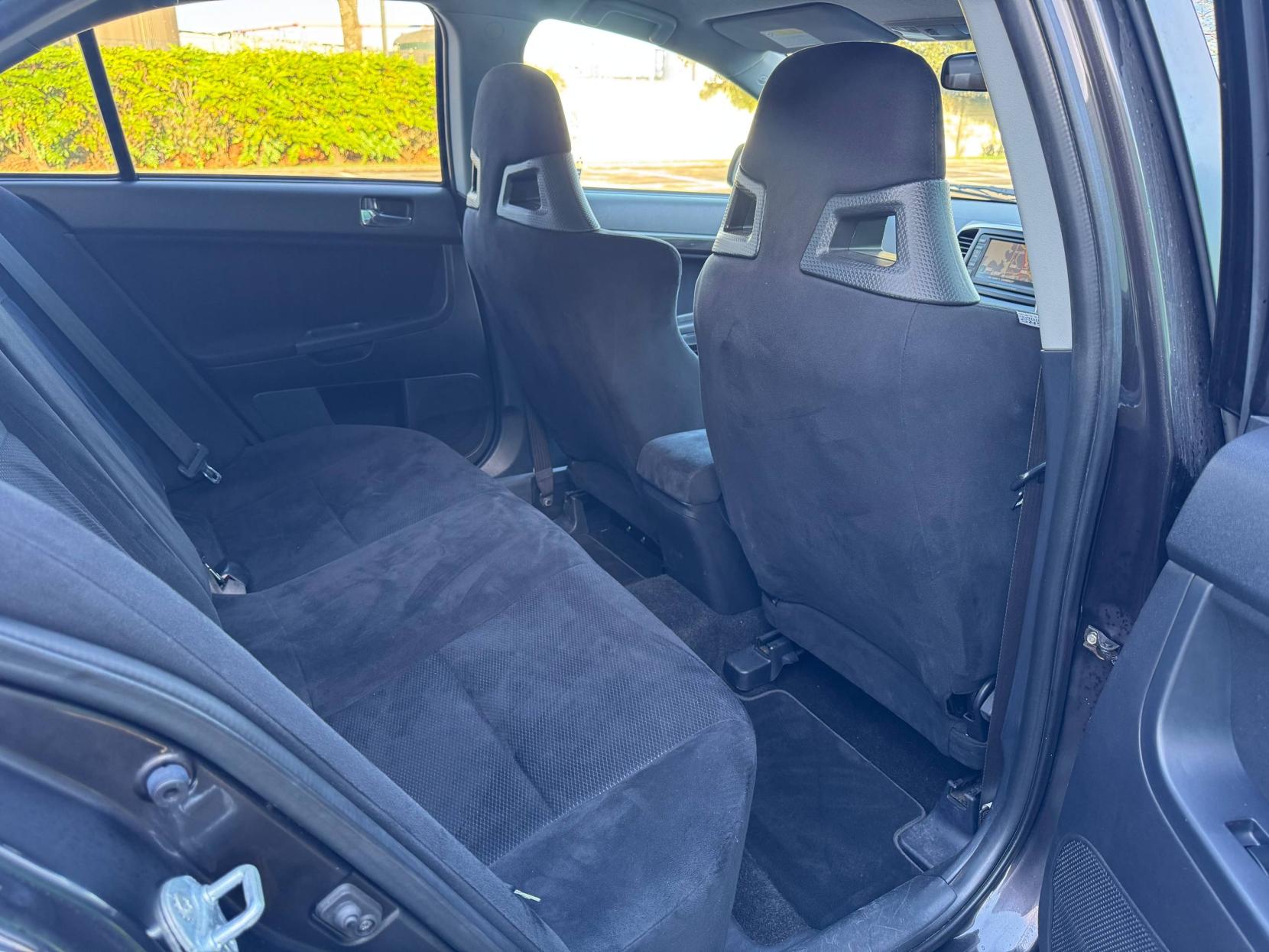 Mitsubishi Lancer 2.0T EVO X GSR FQ-300 Saloon 4dr Petrol SST 4WD Euro 4 (290 ps)