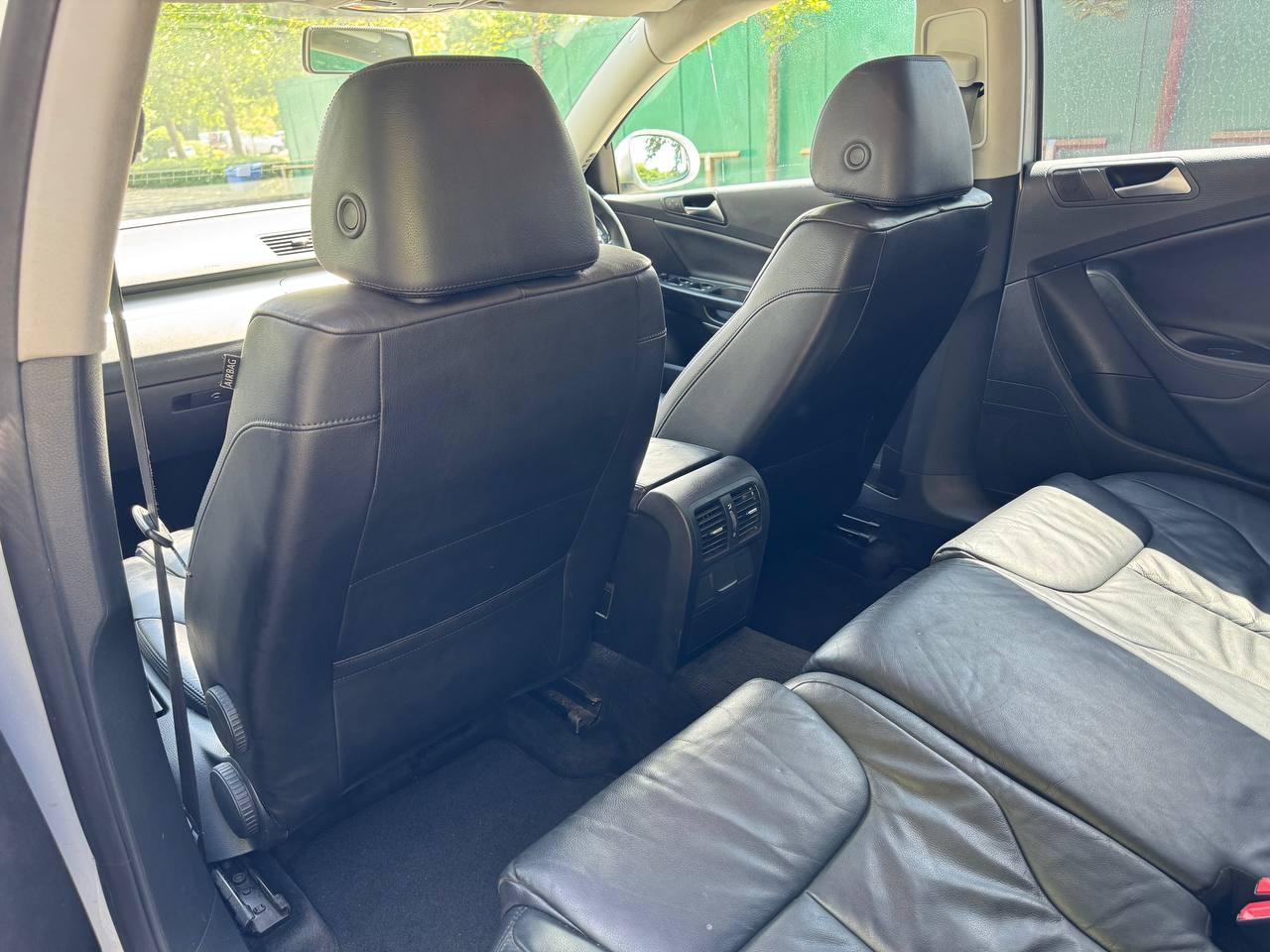 Volkswagen Passat 2.0 TDI Highline Estate 5dr Diesel Manual Euro 5 (140 ps)