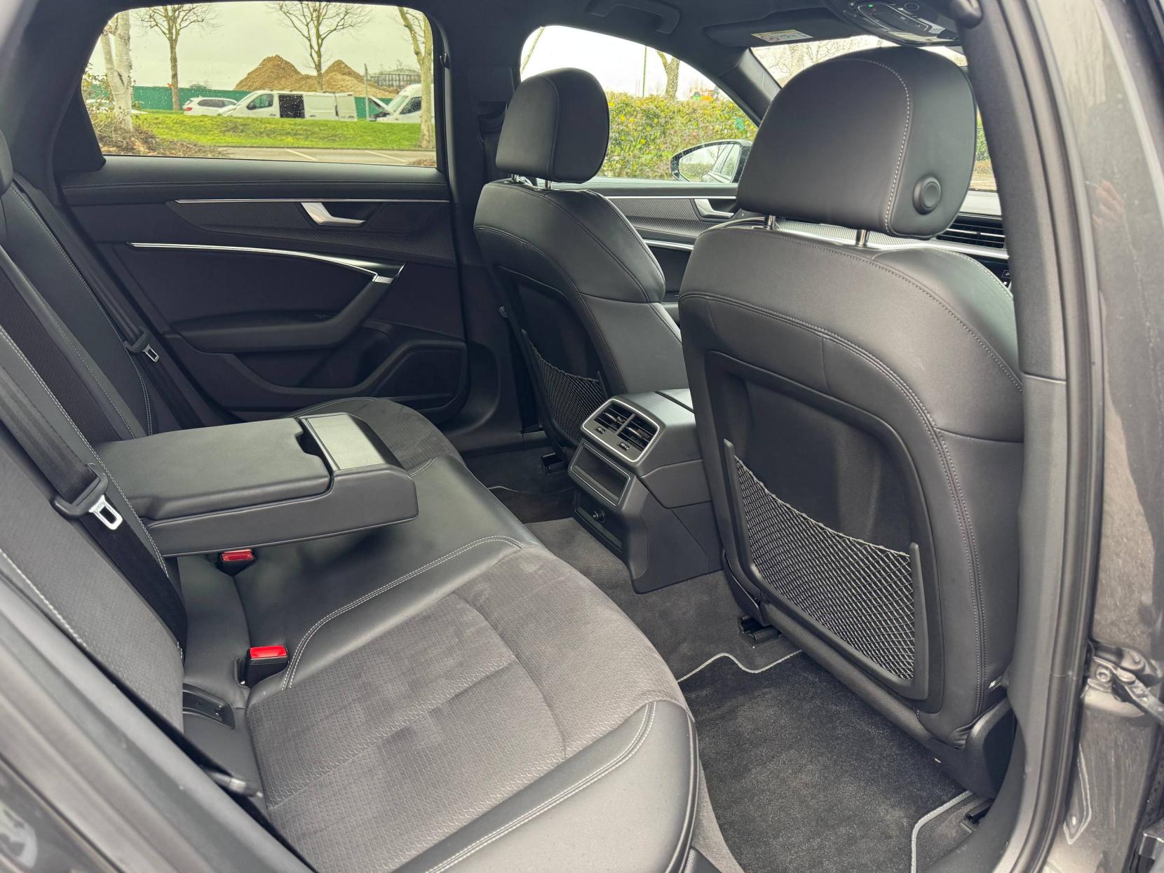 Audi A6 Saloon 2.0 TFSI 40 Black Edition Saloon 4dr Petrol S Tronic Euro 6 (s/s) (204 ps)