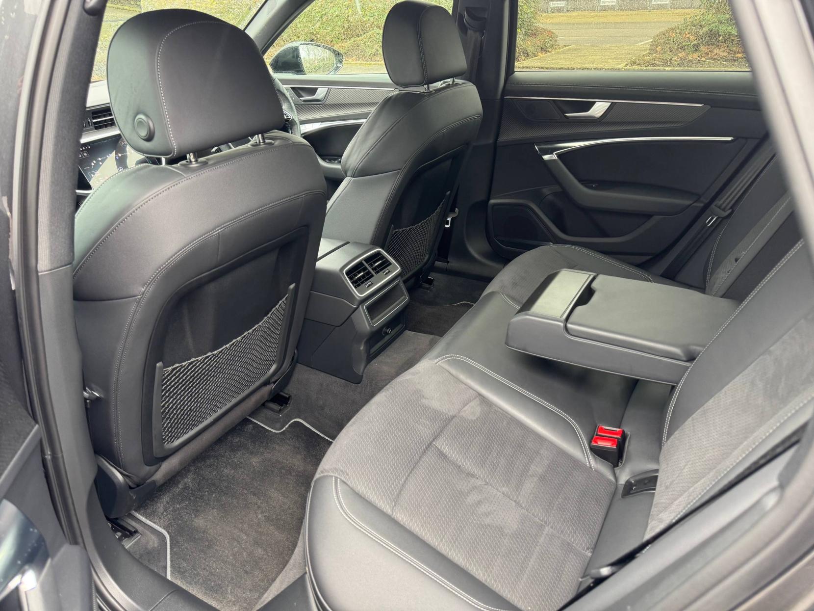 Audi A6 Saloon 2.0 TFSI 40 Black Edition Saloon 4dr Petrol S Tronic Euro 6 (s/s) (204 ps)