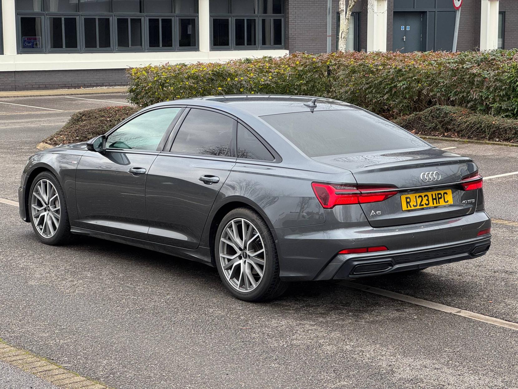 Audi A6 Saloon 2.0 TFSI 40 Black Edition Saloon 4dr Petrol S Tronic Euro 6 (s/s) (204 ps)