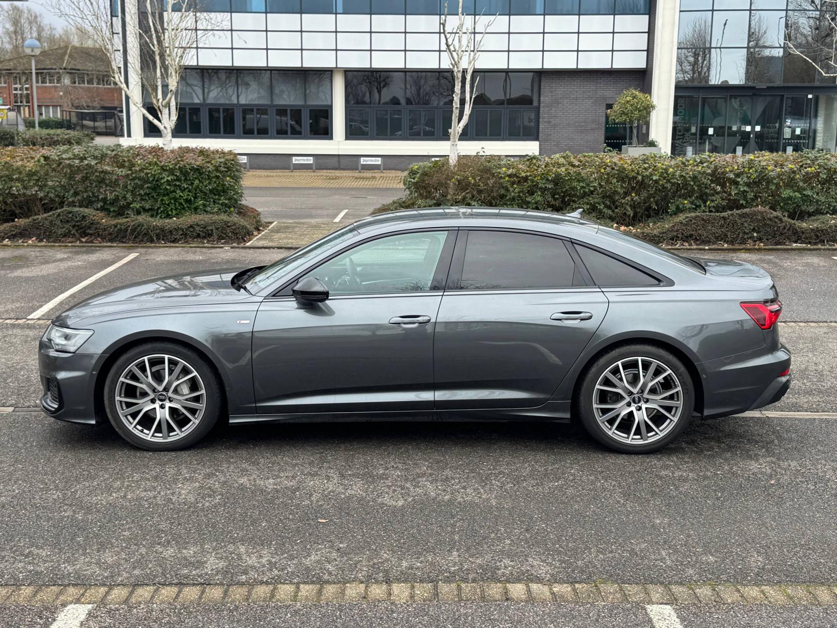 Audi A6 Saloon 2.0 TFSI 40 Black Edition Saloon 4dr Petrol S Tronic Euro 6 (s/s) (204 ps)