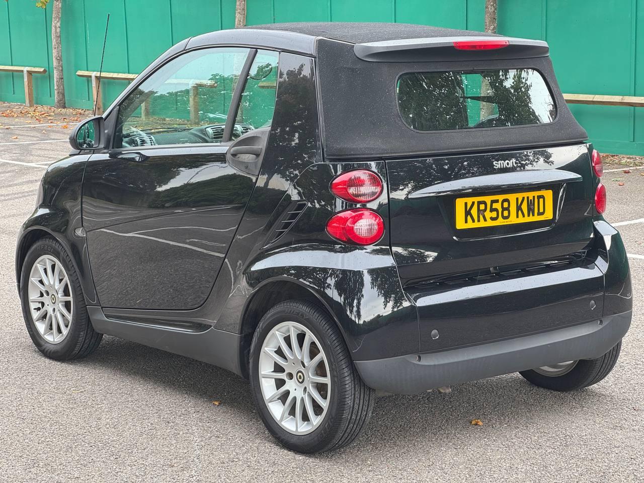 Smart fortwo 1.0 Passion Cabriolet 2dr Petrol Auto Euro 4 (84 bhp)