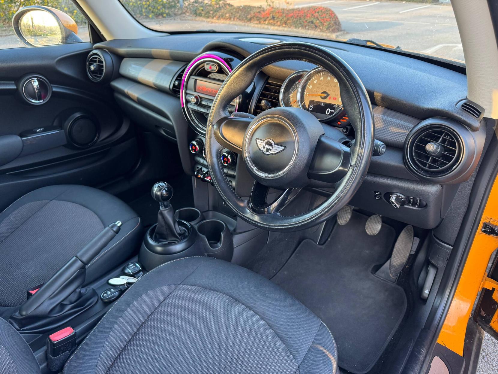 MINI Hatch 1.2 One Hatchback 3dr Petrol Manual Euro 6 (s/s) (102 ps)