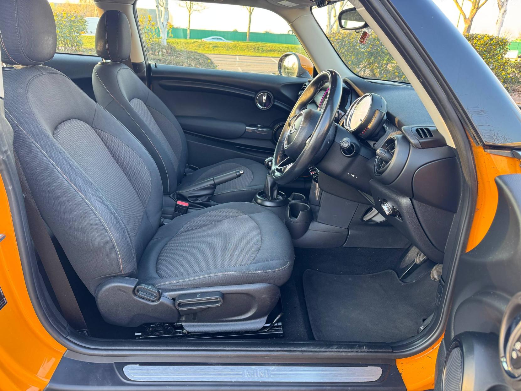 MINI Hatch 1.2 One Hatchback 3dr Petrol Manual Euro 6 (s/s) (102 ps)