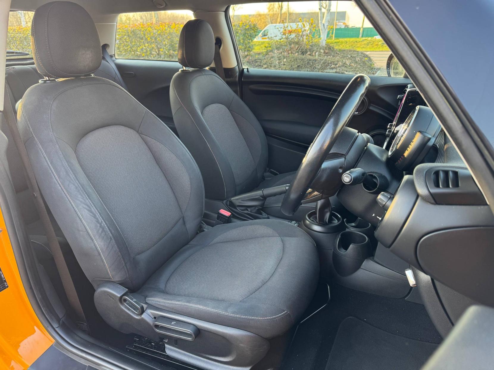 MINI Hatch 1.2 One Hatchback 3dr Petrol Manual Euro 6 (s/s) (102 ps)