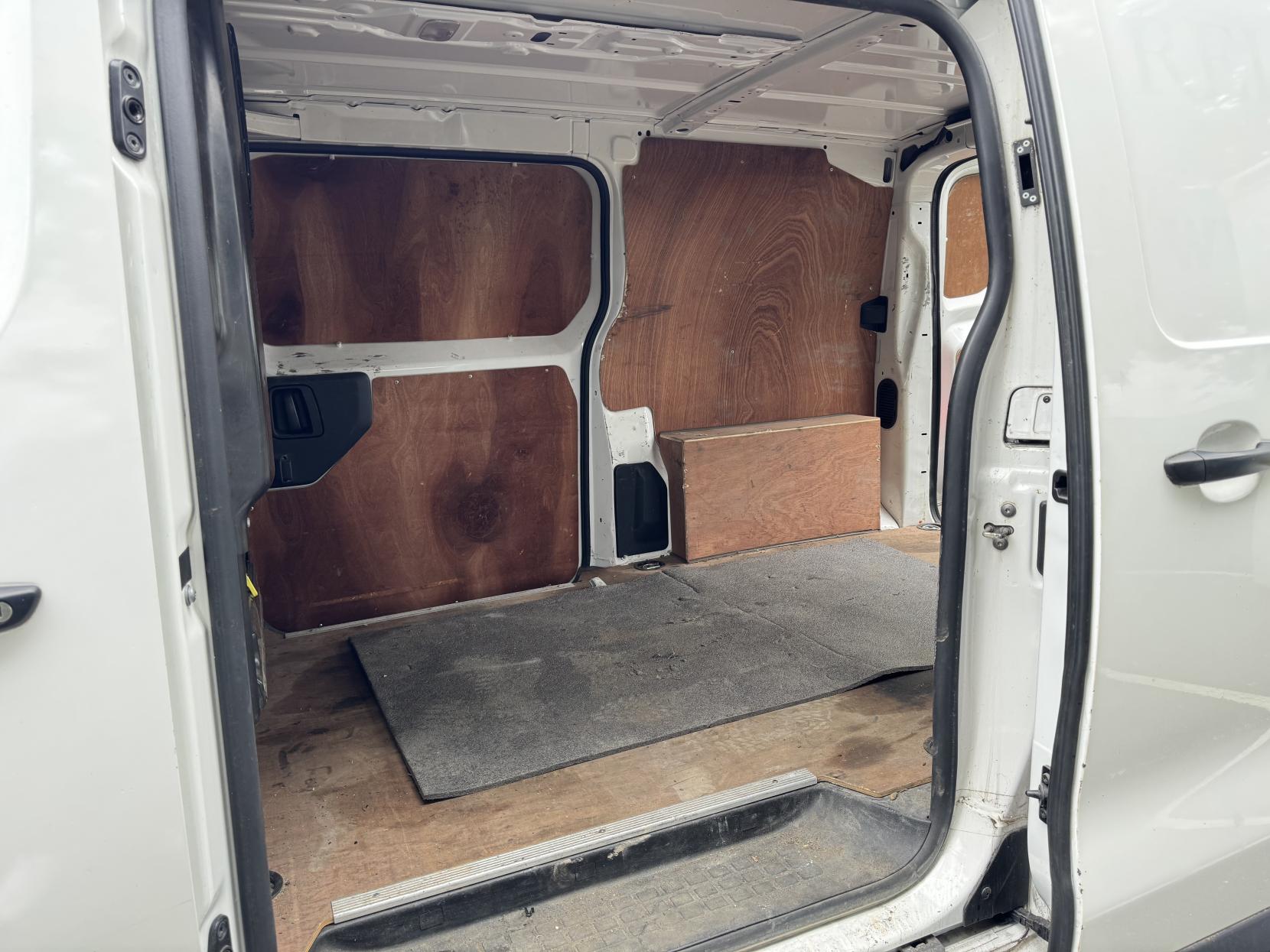 Toyota ProAce 2.0D Icon Medium Panel Van 6dr Diesel Manual MWB Euro 6 (s/s) (120 ps)