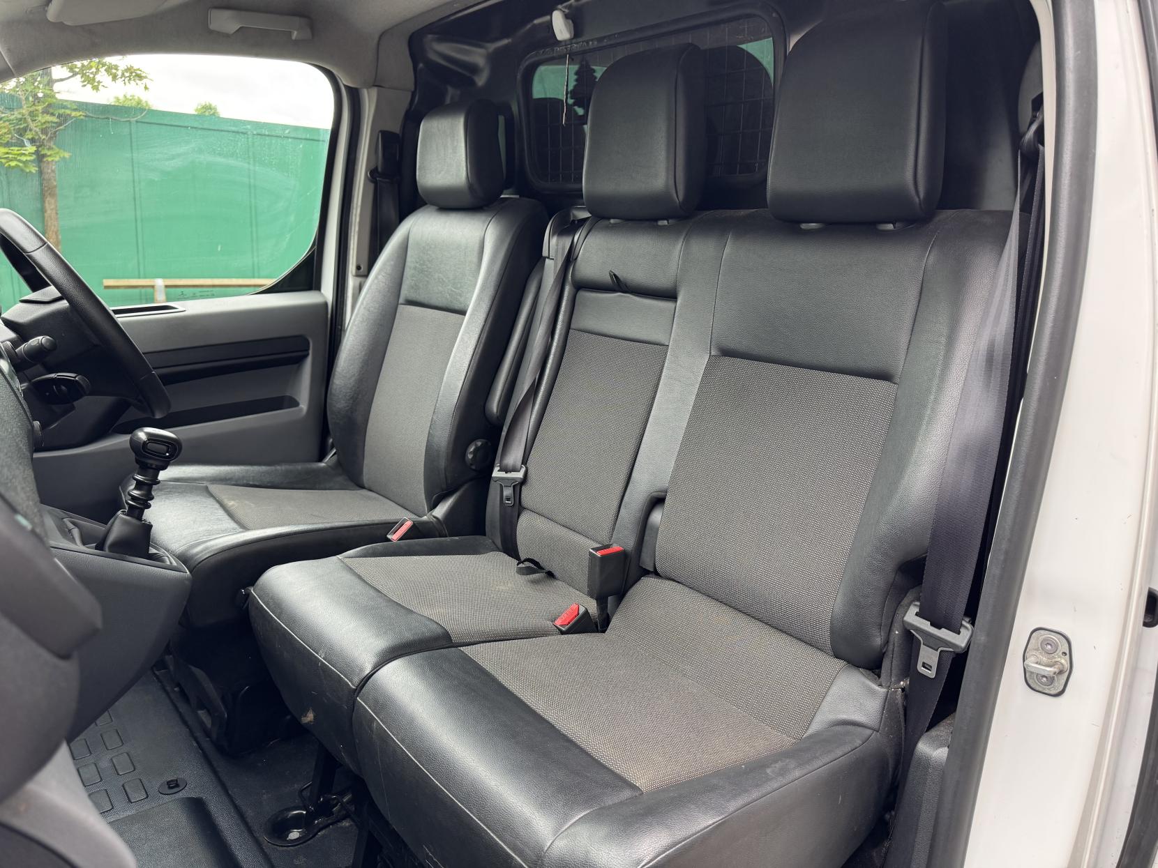 Toyota ProAce 2.0D Icon Medium Panel Van 6dr Diesel Manual MWB Euro 6 (s/s) (120 ps)