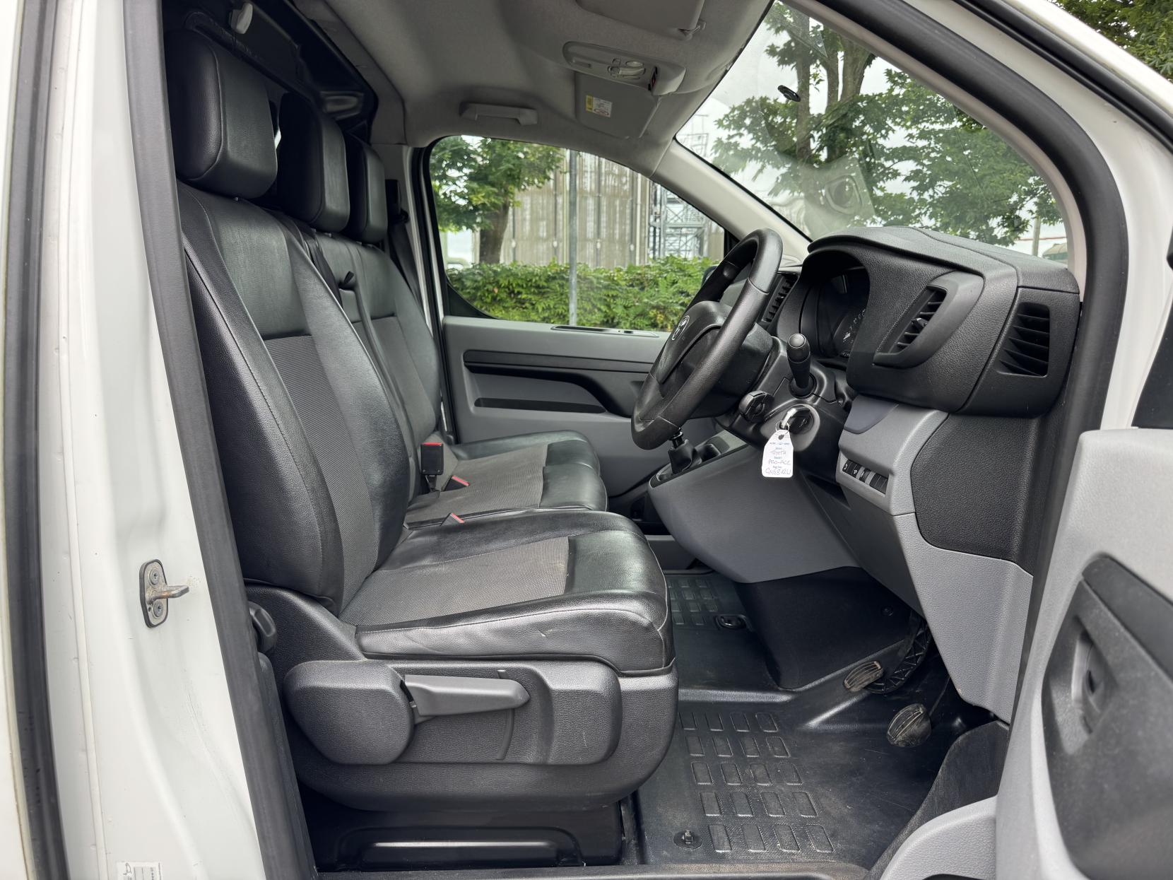 Toyota ProAce 2.0D Icon Medium Panel Van 6dr Diesel Manual MWB Euro 6 (s/s) (120 ps)
