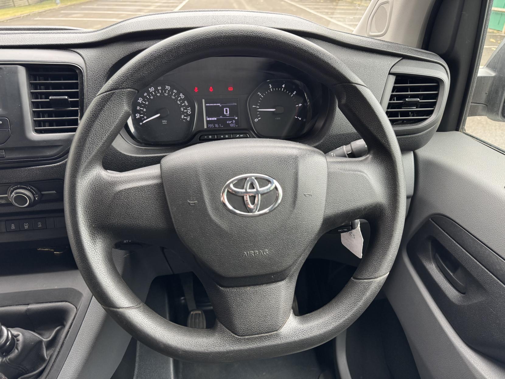 Toyota ProAce 2.0D Icon Medium Panel Van 6dr Diesel Manual MWB Euro 6 (s/s) (120 ps)