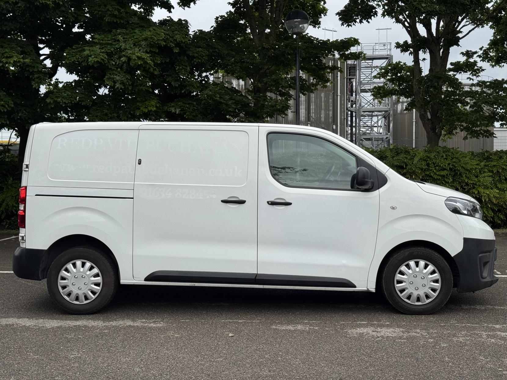 Toyota ProAce 2.0D Icon Medium Panel Van 6dr Diesel Manual MWB Euro 6 (s/s) (120 ps)