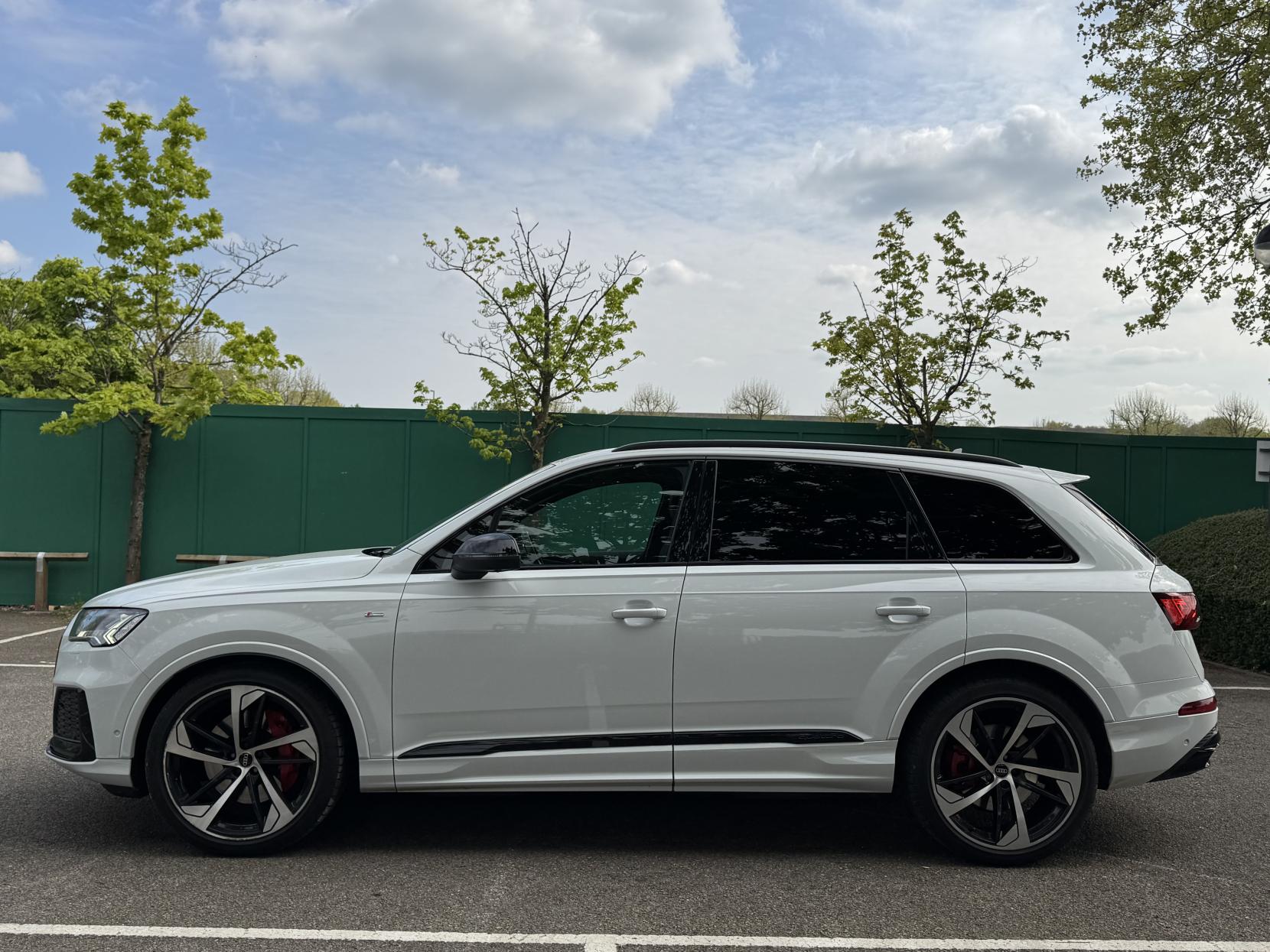 Audi Q7 3.0 TDI V6 50 Black Edition SUV 5dr Diesel Tiptronic quattro Euro 6 (s/s) (286 ps)