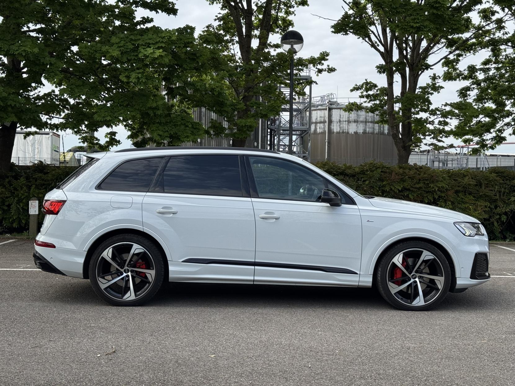 Audi Q7 3.0 TDI V6 50 Black Edition SUV 5dr Diesel Tiptronic quattro Euro 6 (s/s) (286 ps)