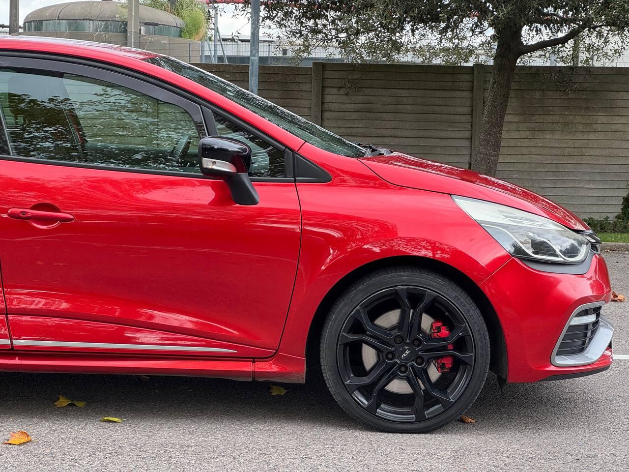 Renault Clio 1.6 TCe Renaultsport Hatchback 5dr Petrol EDC Euro 5 (200 ps)