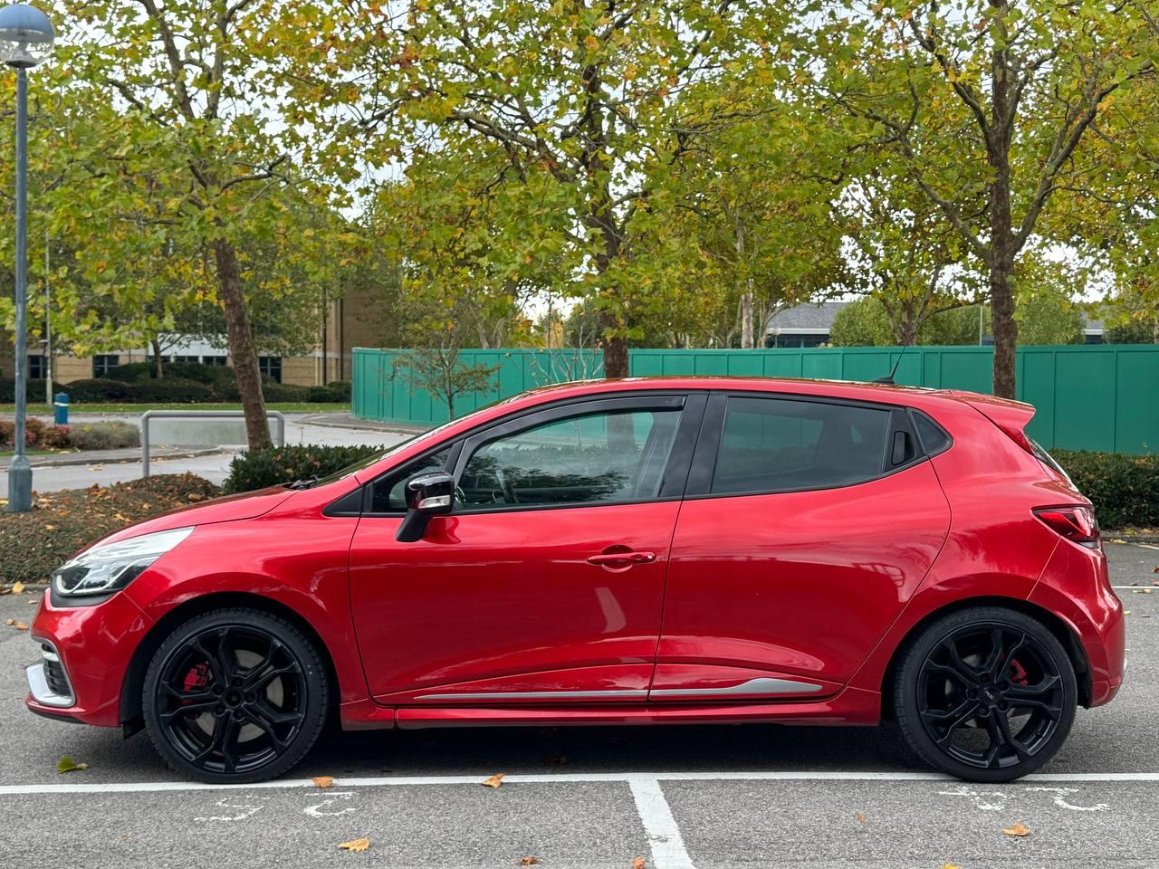 Renault Clio 1.6 TCe Renaultsport Hatchback 5dr Petrol EDC Euro 5 (200 ps)